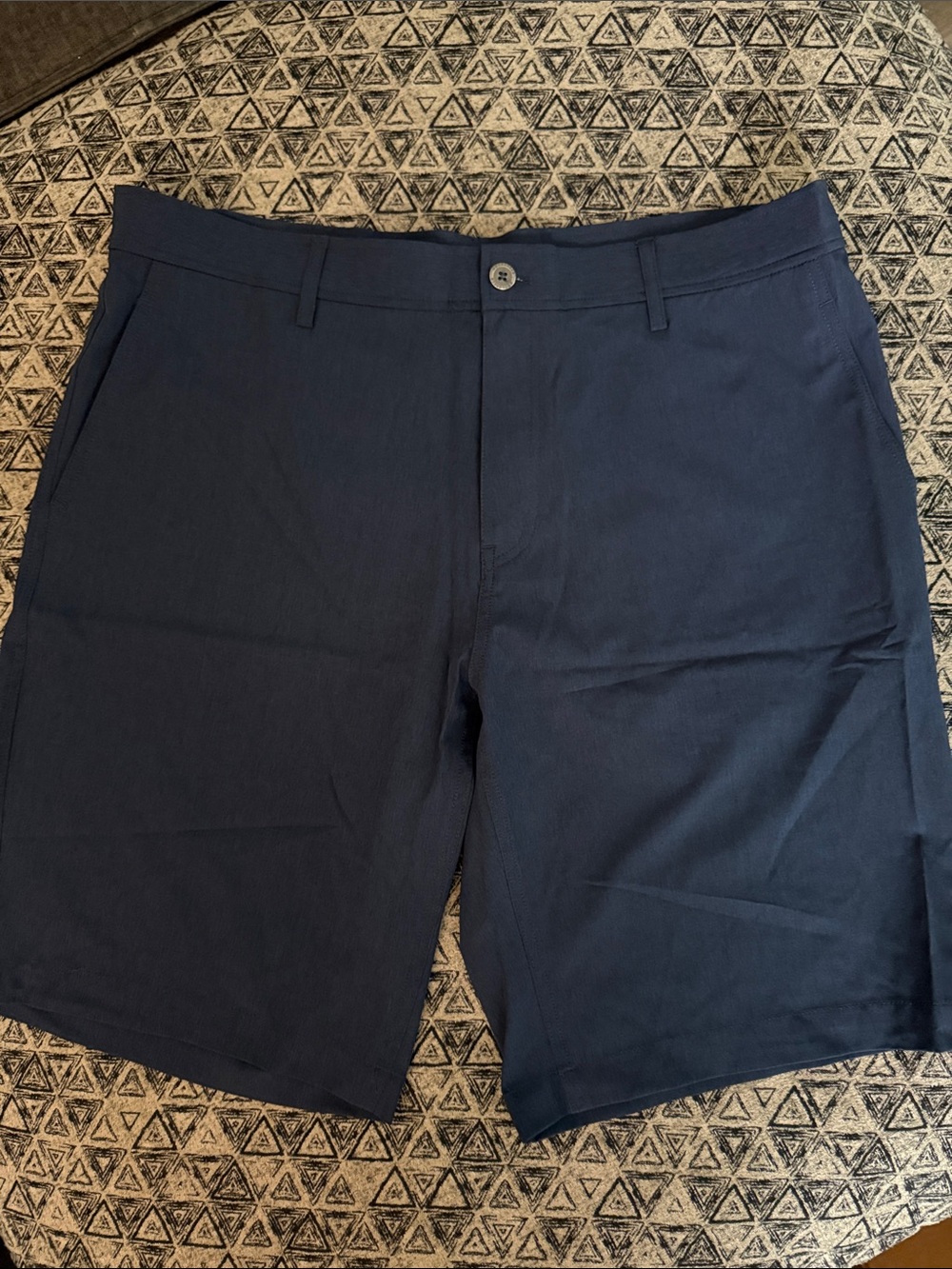 32 Degrees Men's Navy Flat-Front Performance Shorts